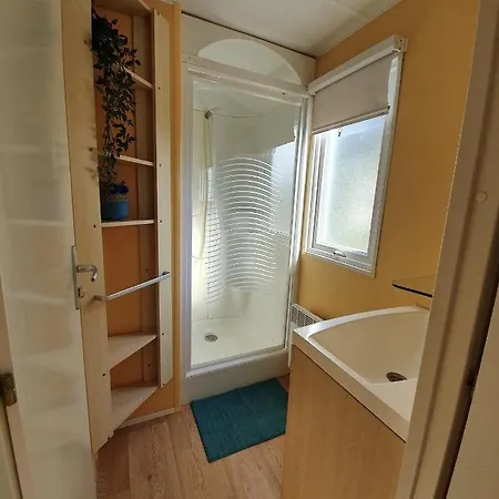Camping Mobilhome Proche Mer, Spacieux *